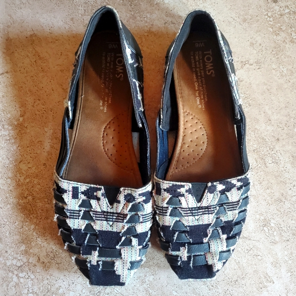•Tom's alpargata huarache multi-woven slip-on•Women's size 6 US/36 EU